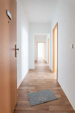 Foto - Wohnung zum Mieten in Schönebeck 367,02 € 66.73 m²