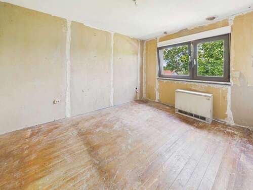 Foto - Haus zum Kaufen in Schefflenz Oberschefflenz 164.000,00 € 110.62 m²