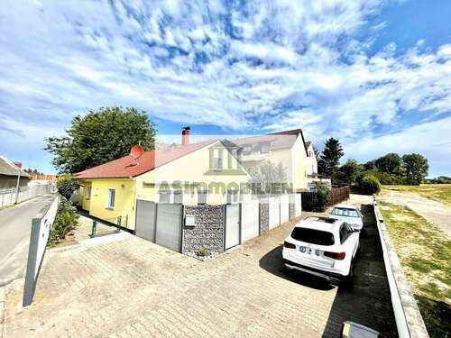 Foto - Haus zum Mieten in Wiesbaden Delkenheim 2.400,00 € 238 m²