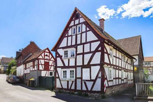 Foto - Haus zum Kaufen in Nidda 90.000,00 € 114.09 m²