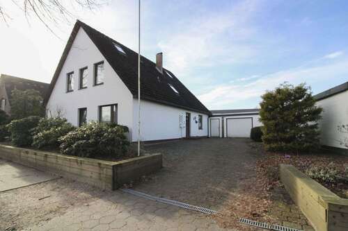Foto - Haus zum Kaufen in Uetersen 329.000,00 € 170.11 m²