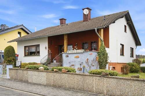 Foto - Haus zum Kaufen in Heidenrod Laufenselden 255.000,00 € 99 m²