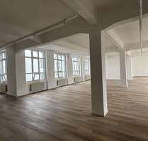 Büro in Krefeld 2.099.000,00 € 1943 m²
