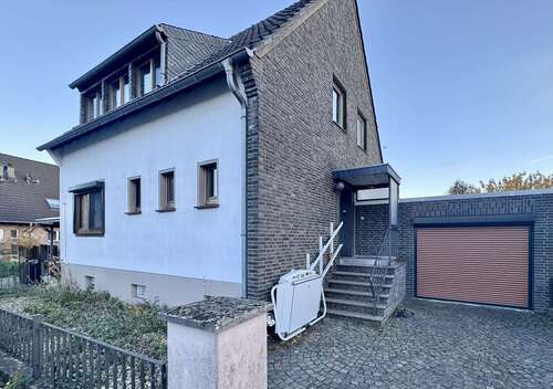 Foto - Haus zum Kaufen in Krefeld 269.000,00 € 120 m²