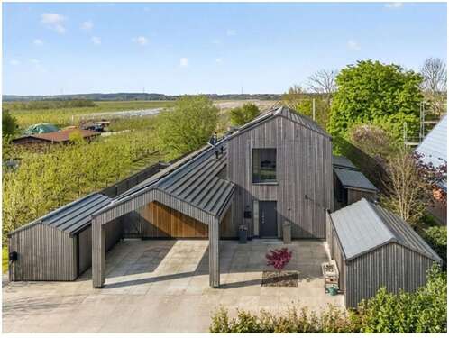 Foto - Haus zum Kaufen in Hollern-Twielenfleth 1.499.000,00 € 304.6 m²