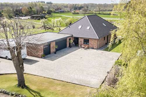 Foto - Haus zum Kaufen in Westensee 865.000,00 € 232 m²