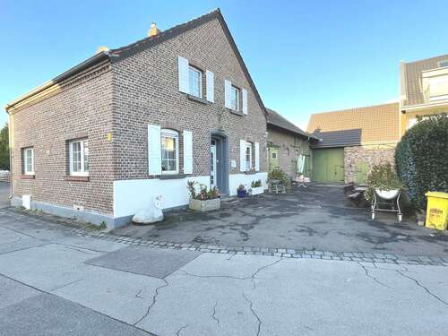 Foto - Haus zum Kaufen in Düsseldorf 660.000,00 € 123 m²