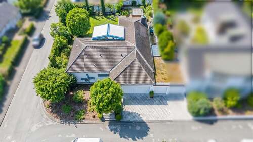 Foto - Haus zum Kaufen in Düsseldorf-Unterbach 1.550.000,00 € 268 m²