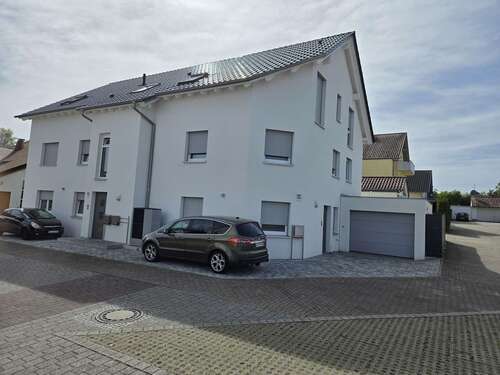 Foto - Wohnung zum Mieten in Stettfeld 990,00 € 82 m²