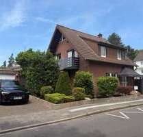 Haus zum Kaufen in Krefeld 598.000,00 € 211 m²