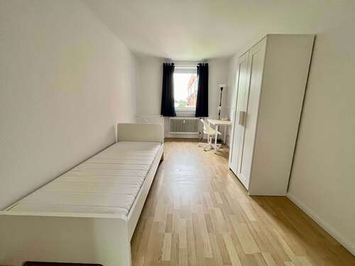 Foto - WG-Zimmer in Düsseldorf 619,00 € 15 m²