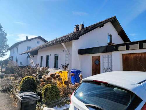 Foto - Haus zum Kaufen in Burgkirchen 464.000,00 € 180 m²