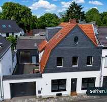 Haus zum Kaufen in Köln 1.329.000,00 € 313 m²