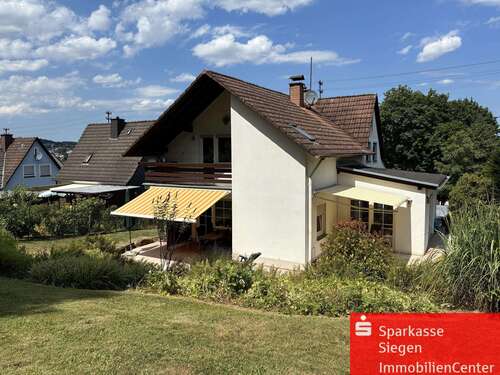 Foto - Haus zum Kaufen in Siegen 299.000,00 € 181.79 m²