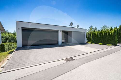 Foto - Haus zum Kaufen in Salzweg 899.000,00 € 204.34 m²