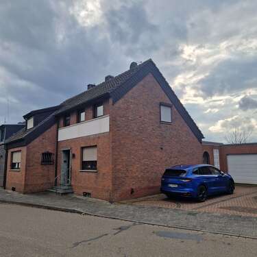 Foto - Haus zum Kaufen in Weeze 278.000,00 € 131 m²