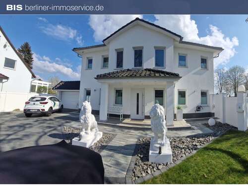 Foto - Haus zum Kaufen in Blankenfelde-Mahlow 1.200.000,00 € 205 m²