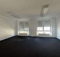 Büro in Bonn 1.937,00 € 242 m² - 1.937,00 EUR Kaltmiete, ca.  242,00 m² in Bonn (PLZ: 53121)
