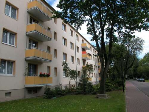 Foto - Wohnung zum Mieten in Braunsbedra 301,00 € 50.05 m²