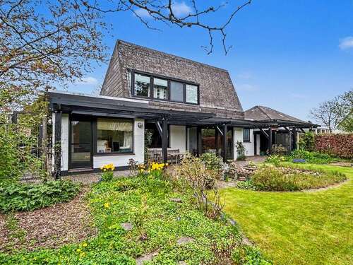 Foto - Haus zum Kaufen in Nordenham 365.000,00 € 201 m²
