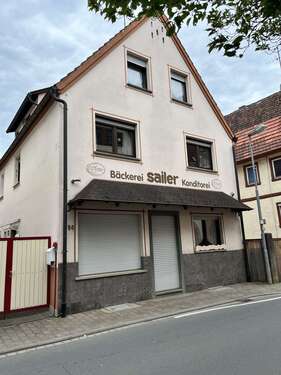Foto - Haus zum Kaufen in Lauda-Königshofen Gerlachsheim 275.000,00 € 200 m²