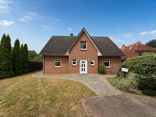 Foto - Haus zum Mieten in Seevetal - Lindhorst 3.800,00 € 299 m²