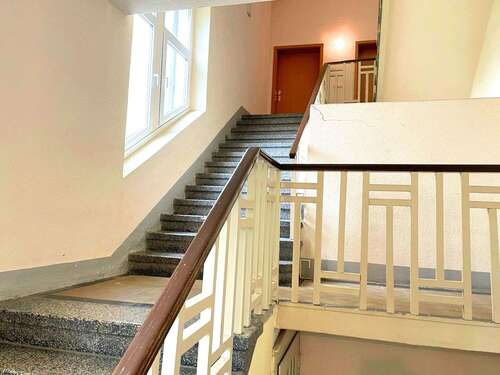 Foto - Wohnung zum Kaufen in Oelsnitz 45.000,00 € 86 m²