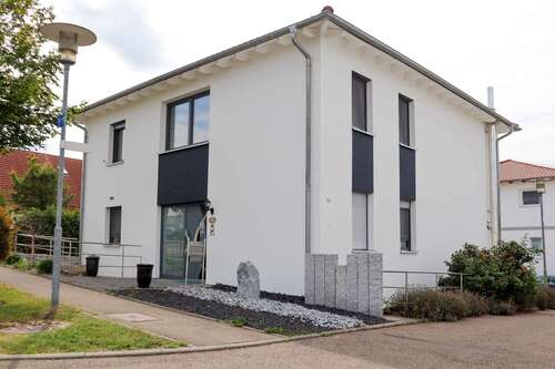 Foto - Haus zum Mieten in Neckarsulm 2.200,00 € 200 m²