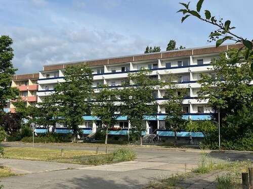 Foto - Wohnung zum Mieten in Brandenburg an der Havel 330,31 € 56.56 m²