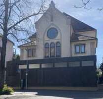 Haus zum Mieten in Reutlingen 4.500,00 € 896 m²