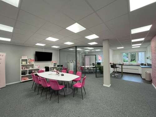 Foto - Büro in Müllheim 1.335,00 € 92.24 m²