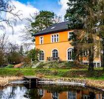 Haus zum Kaufen in Woltersdorf 1.499.000,00 € 350 m²