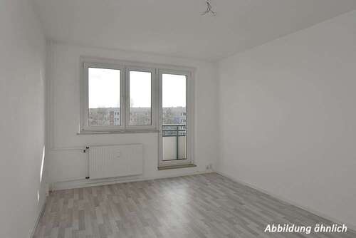 Foto - Wohnung zum Mieten in Halle (Saale) 323,34 € 50.76 m²