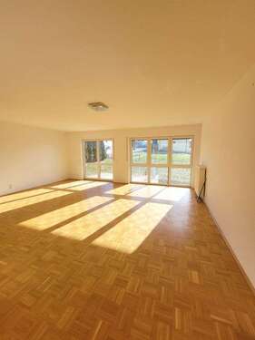 Foto - Haus zum Mieten in Glashütten 2.350,00 € 247 m²