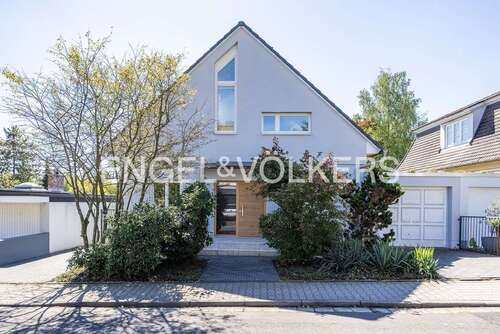 Foto - Haus zum Kaufen in Oberursel 2.190.000,00 € 230 m²