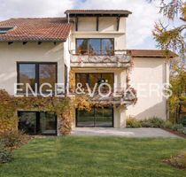 Haus zum Kaufen in Königstein im Taunus 990.000,00 € 253 m²