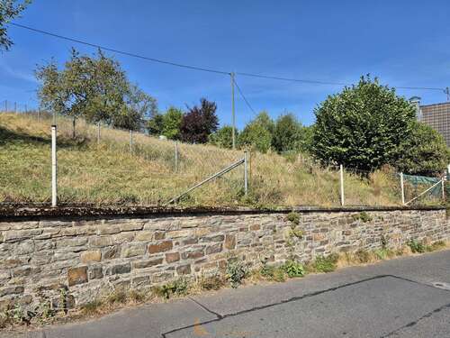 Foto - Grundstück zu verkaufen in Windeck 80.000,00 € 881 m²