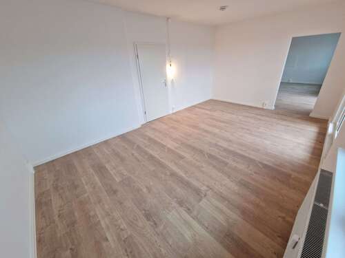 Foto - Wohnung zum Mieten in Halle 880,00 € 118 m²