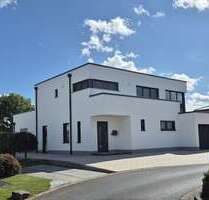 Haus zum Kaufen in Binningen 690.000,00 € 244 m²