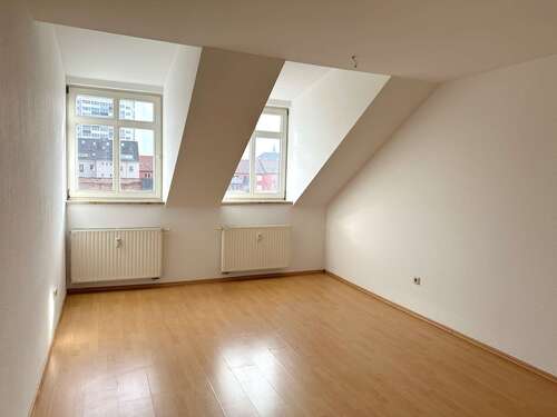 Foto - Wohnung zum Mieten in Chemnitz 357,15 € 71.43 m²