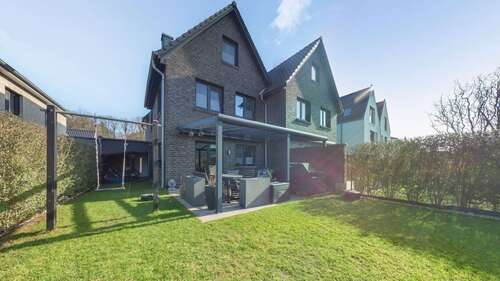 Foto - Haus zum Kaufen in Oldenburg 579.000,00 € 165.1 m²