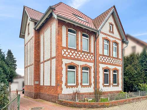 Foto - Haus zum Kaufen in Giesen 469.000,00 € 295 m²