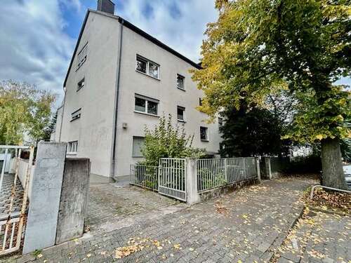 Foto - Haus zum Kaufen in Frankfurt 3.150.000,00 € 868 m²