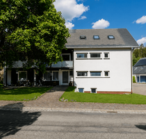 Haus zum Kaufen in Hinterzarten 740.000,00 € 354 m²