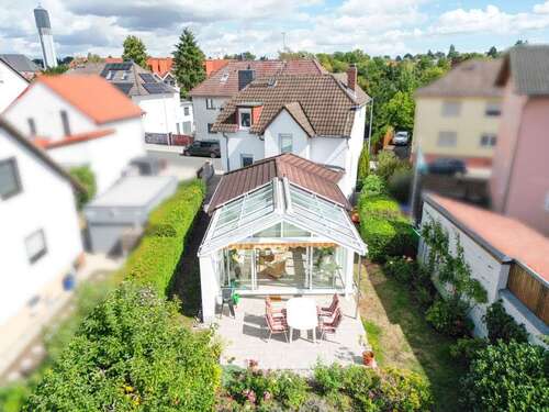Foto - Haus zum Kaufen in Schwalbach 685.000,00 € 129.31 m²