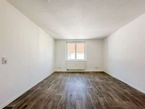 Foto - Wohnung zum Mieten in Plauen 352,39 € 65.5 m²