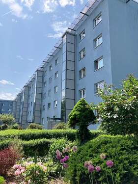 Foto - Wohnung zum Mieten in Dresden 306,00 € 25.53 m²