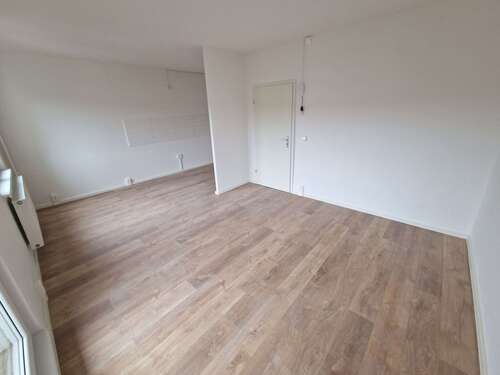 Foto - Wohnung zum Mieten in Halle 300,00 € 37.5 m²