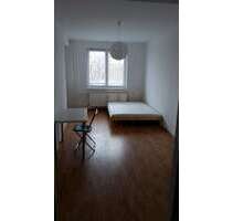 WG-Zimmer in Berlin 680,00 € 17 m²
