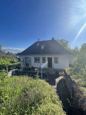 Foto - Haus zum Mieten in Brackenheim 800,00 € 145 m²